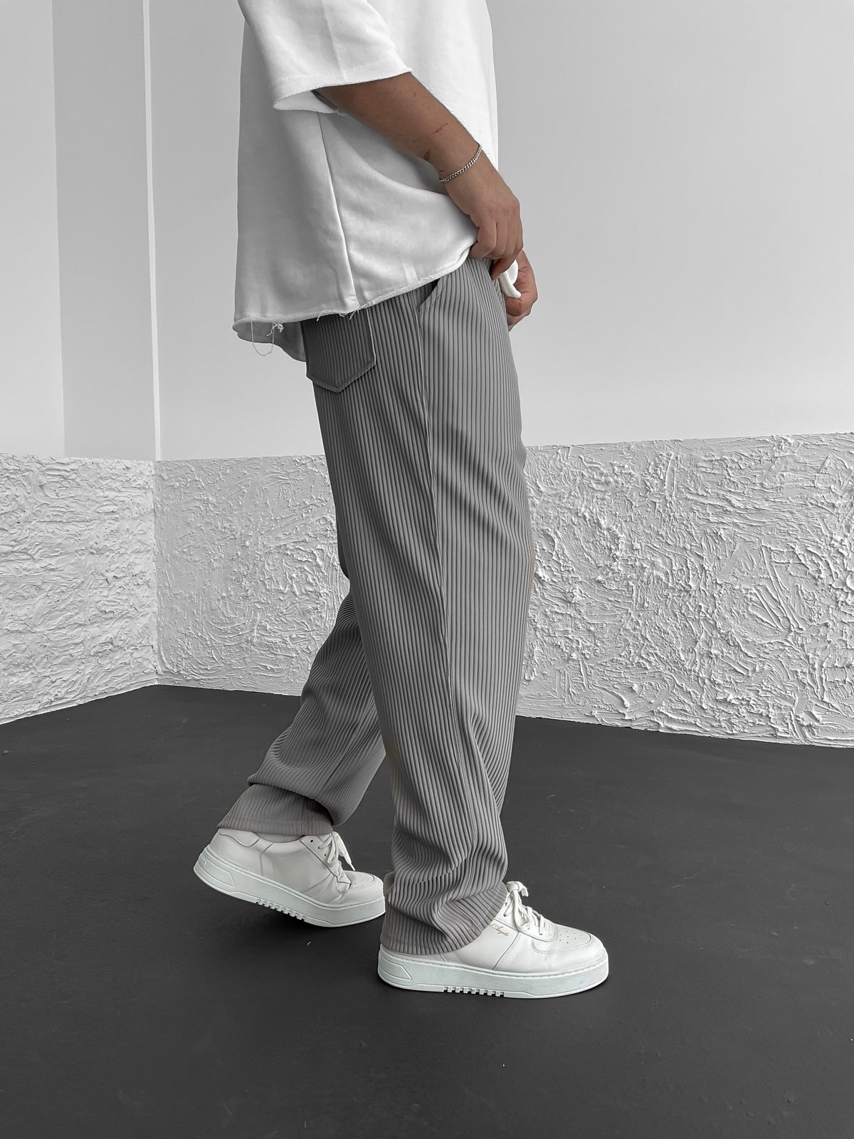 Javier | Pantalón acanalado relajado